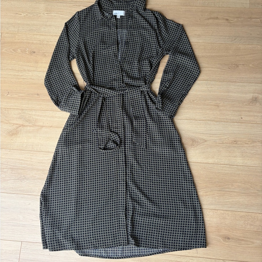 Nordstrom Black and Green Patterned Long Sleeve Shirt Dress